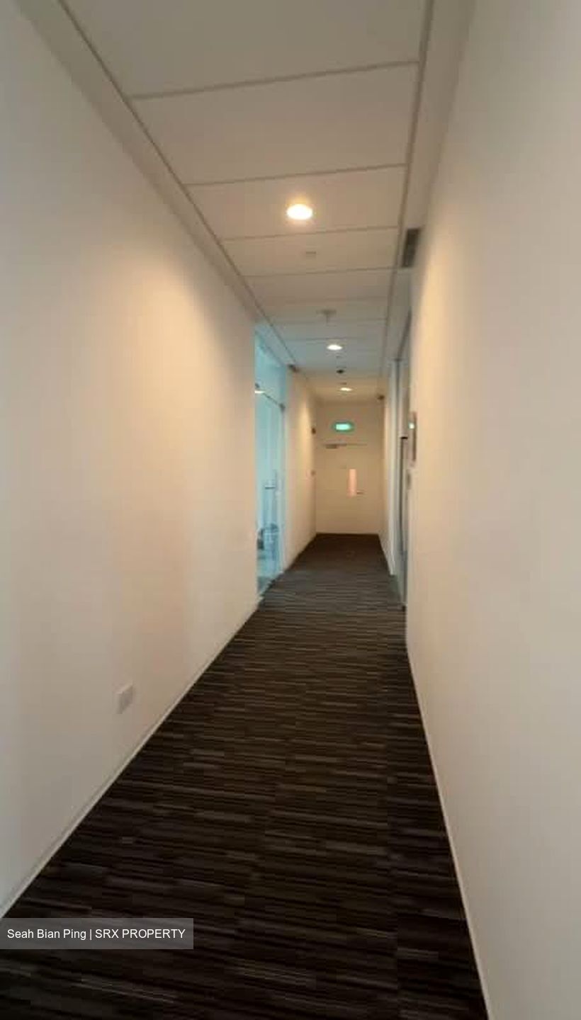 Arc 380 (D8), Office #557778751